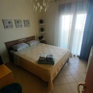 Sunny Penthouse Apartament
